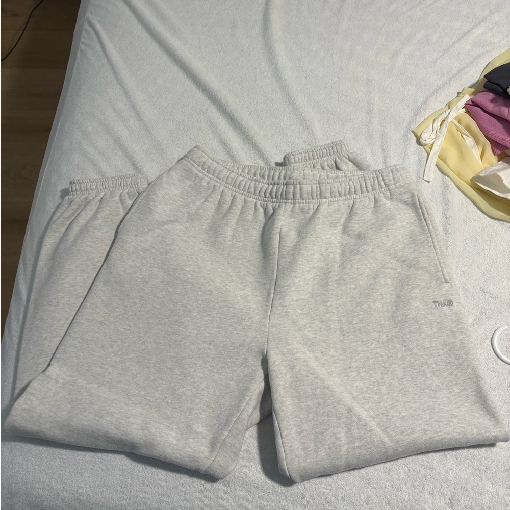 TNA Sweatfleece Mega Fit